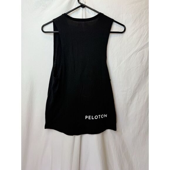 Peloton Yoga Pilates Distance Crop Muscle Tank Top Size Medium Black Lightweight - Picture 3 of 3